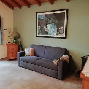 Vacanze Dietroserra Holiday home Viagrande