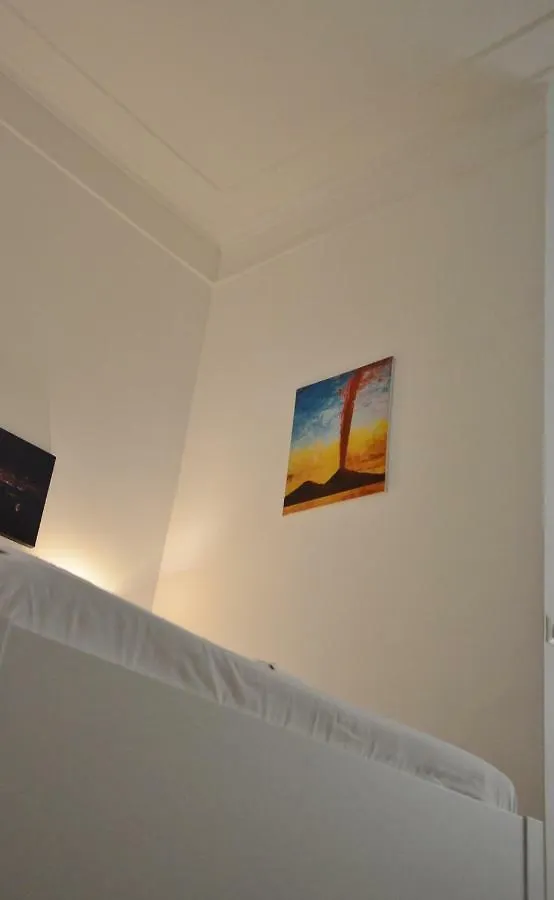 Mellos B&B Naples 3*,  Italy